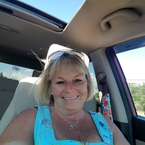 Meet your Posher, Lacy